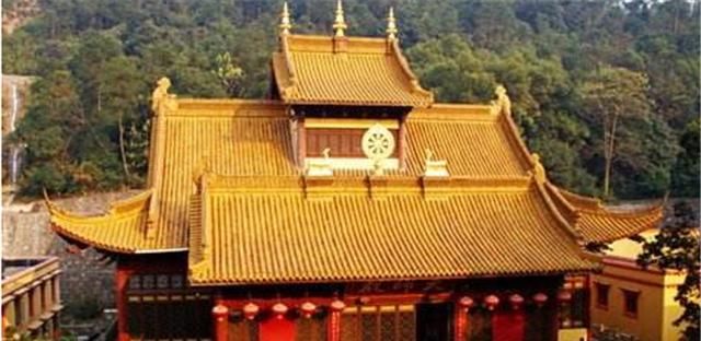 高明|?明朝看重长城的修建,清朝看重修庙之事,哪个朝代算的上高明?