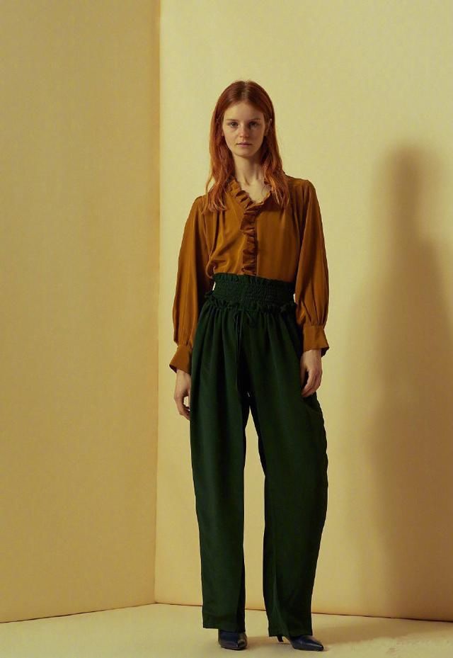 色调|还在为穿搭过于繁杂而困恼吗?是时候为你的穿衣搭配做做减法了