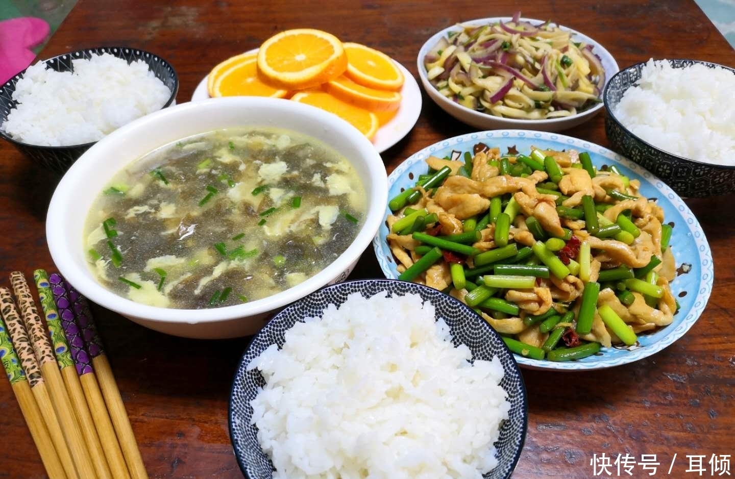 少许|晚餐老公做了2菜一汤,成本没超20元,晒朋友圈,朋友:太寒酸了