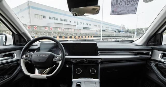 霸气|“奇瑞VX”下线，比汉兰达霸气，仅内饰就值30万，年内上市