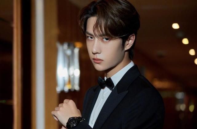  王一博|画风实在搞笑！王一博《街舞3》被撩面无表情，弹幕让人忍俊不禁