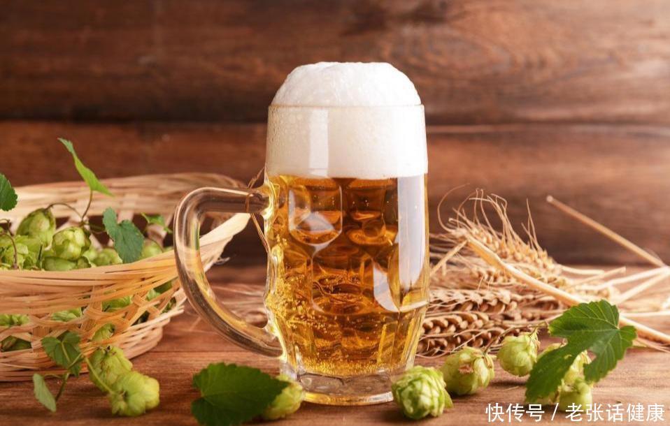 3种高嘌呤食物痛风患者要远离(提醒：这3种“高嘌呤”饮品，有痛风的人尽量不要碰，早做了解)