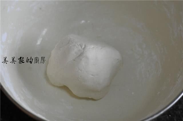  喜欢|早餐，儿子迷上了这个，10分钟出锅，3分钟光盘，比韭菜饼好做