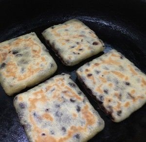  红豆|用自制的蜜红豆做的红豆饼