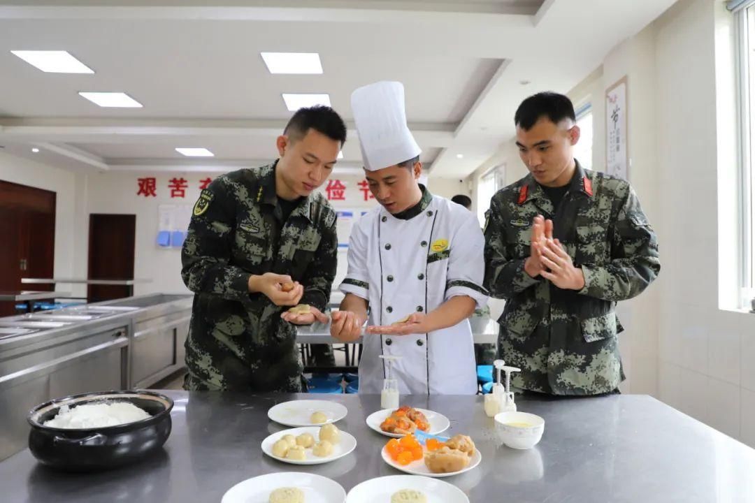 专属|私人订制！专属你的中秋月饼