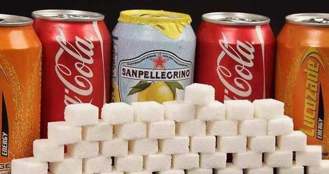 常见|6款常见的高糖饮料,每一种都堪比喝糖水,难怪小孩子爱不释手