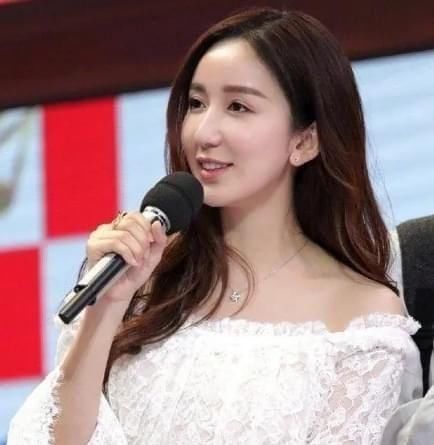 主持人|3位当红女星“炮轰”央视主持人：毫无底线，网友知道真相后怒斥