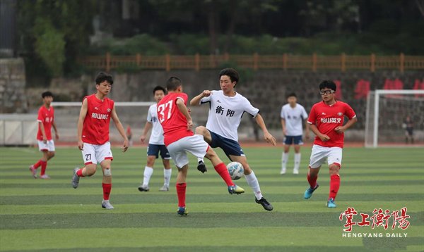 市足协“五一”青少年足球邀请赛落幕，冠军是这所学校