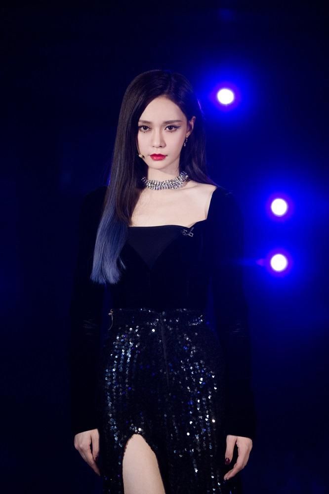  综艺|综艺 | 《乘风破浪的姐姐》二公淘汰4人：沈梦辰哭着告别，观众“意难平”