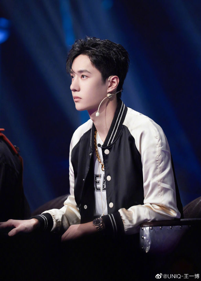  炸到|200920《这！就是街舞》第十期正片上线 布布battle炸到王一博直接摔凳子