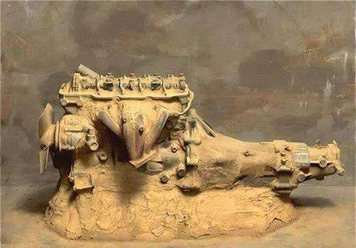  发动机|冷军画了2个发动机，横放的卖了198万，竖放的卖了1897万，为啥？