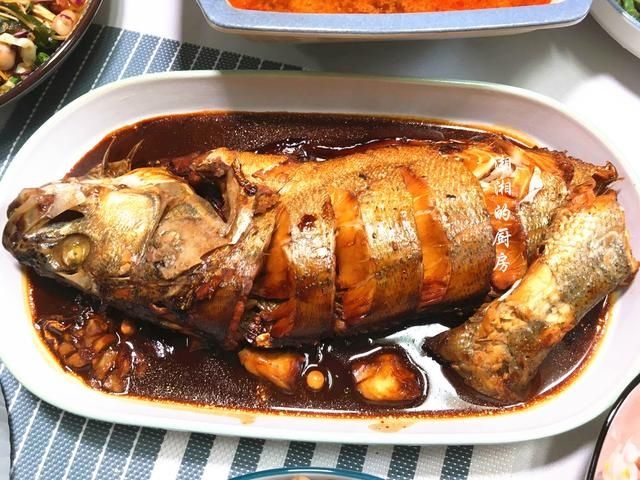  朋友|这顿午餐，满满一桌家常菜，网友：请到家吃饭的都是真朋友