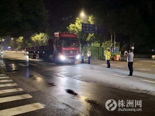 改造|云龙交警大队开展洞株路改造施工期间中重型货车禁行专项整治