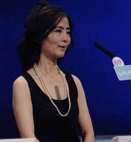 小伙|非诚勿扰51岁阿姨被34岁小伙“抱”走,时隔5年,现状让人感慨