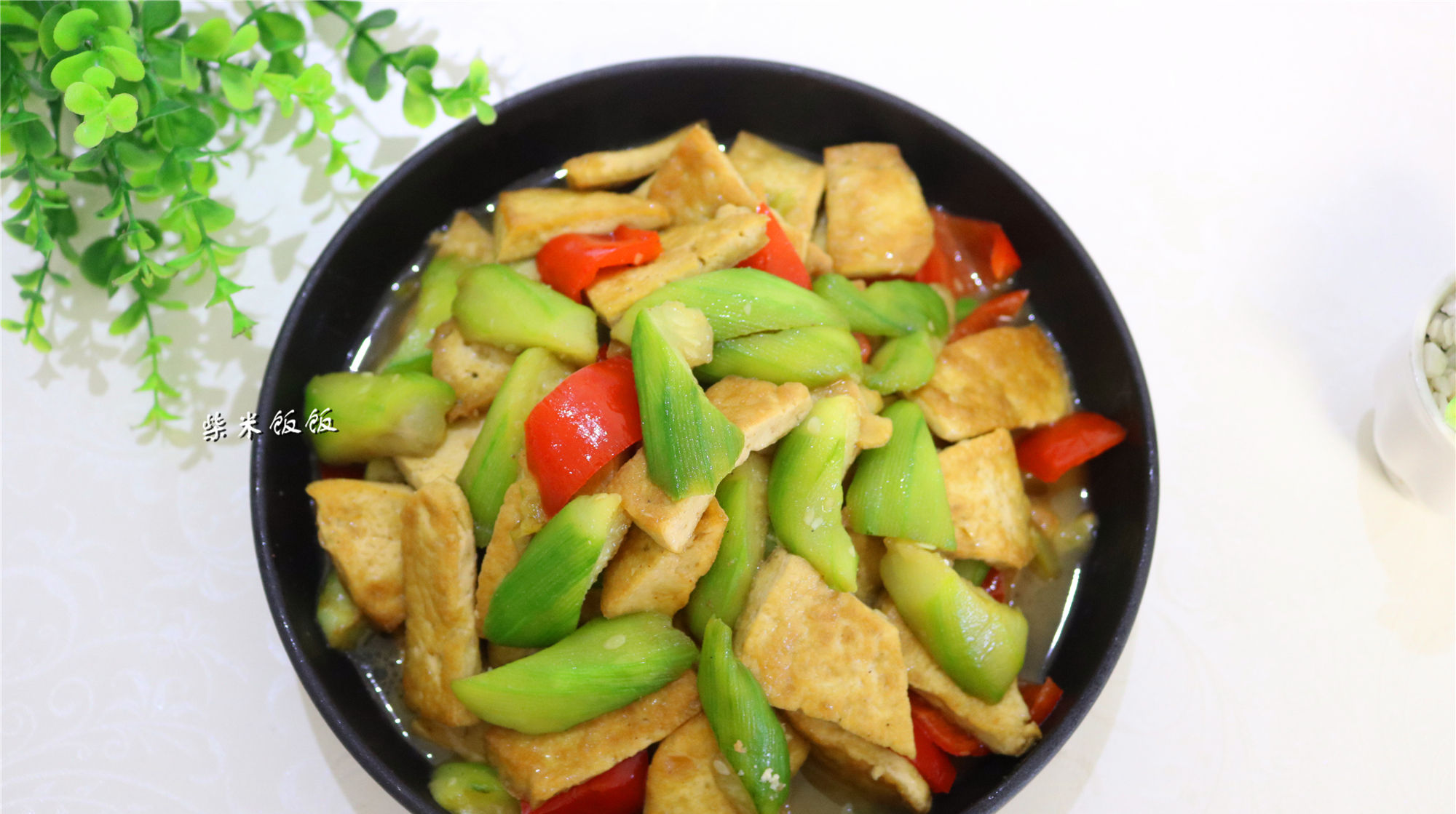  马上|这蔬菜马上下市了，趁能买到赶快吃，和豆腐一起烧，真香