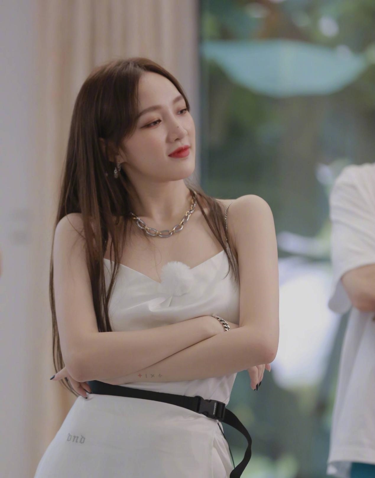  舞蹈|张雨绮组选最难的舞蹈，挑最贵的衣服，结果舞台质量就这？