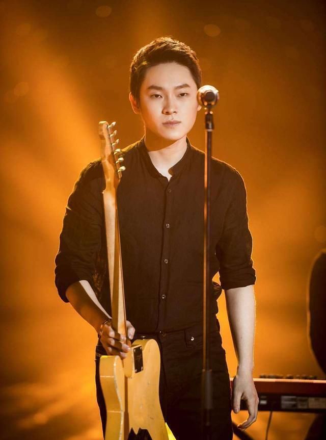  隐藏|他是好声音首位冠军，比赛后就变“失踪人口”，为何隐藏5年再回归?