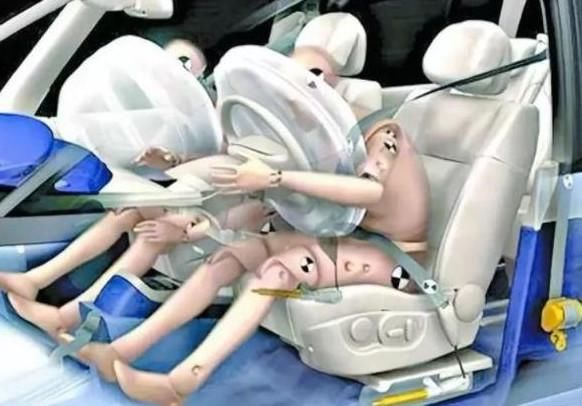 专家|安全气囊真的越多越安全？一辆车配有几个才最有保障？专家告诉你答案