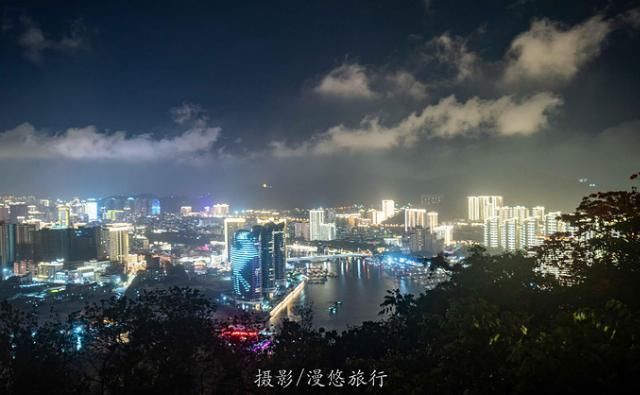 爱上读书馆|三亚,一个去了就不想走的城市4天3晚,带你玩转三亚精华