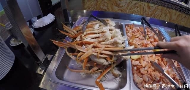 回本|男子吃海鲜自助,为回本吃6斤最贵的帝王蟹脚, 网友:跪服
