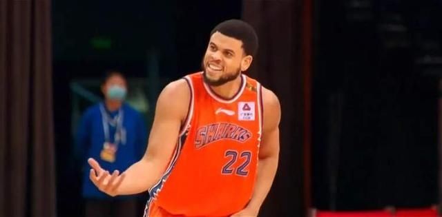 四川|末节净胜13分！上海男篮逆转取胜，送四川七连败