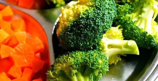 香煎鸡胸肉|吃了十几年的鸡肉，还是这种做法最独特，又好吃，吃多也不胖