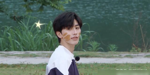  不再|因为蔡徐坤，很多人不再看《奔跑吧》