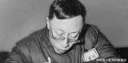 工作人员|溥仪重回故宫,说照片摆错了,被工作人员怒斥,溥仪:那是我爹!