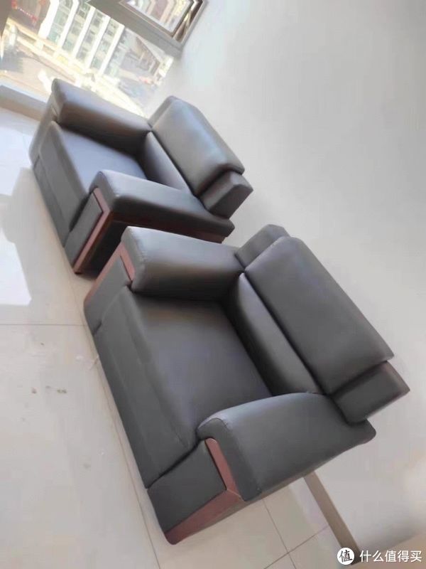 《办公室沙发商务组合，舒适与实用的完美结合》