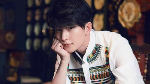  女主人|杨洋再拍顾漫小说，女主人气比他还高，得知是谁成爆款没问题