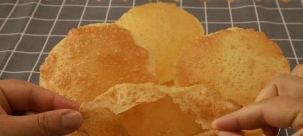  发酵|面粉新吃法，不用发酵，开水一烫，无任何添加剂，个个空心