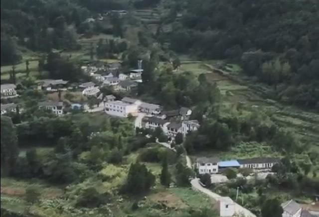读书|110户小山村走出114名大学生，不分男孩女孩，都让读书