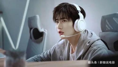  对抗|缺钱了？他时隔5年再上综艺，直接对抗《浪姐》？