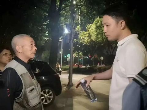  甜美|嘉兴这群环保人的夜巡，只为守护你的甜美梦乡