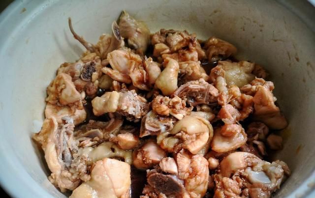  味道|这俩食材焖一锅，营养好味道香，我家立秋后常做，孩子爱吃不挑食