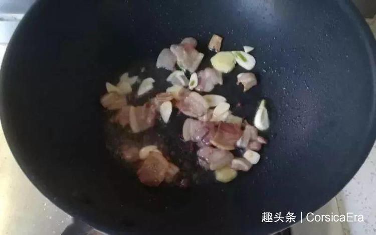 下饭|五花肉炒土豆片,简单的一道菜,香辣开胃又下饭!