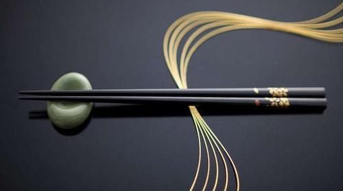  外蒙|外蒙游客怒斥：中国坚持了几千年的东西，我们到现在却坚持不了