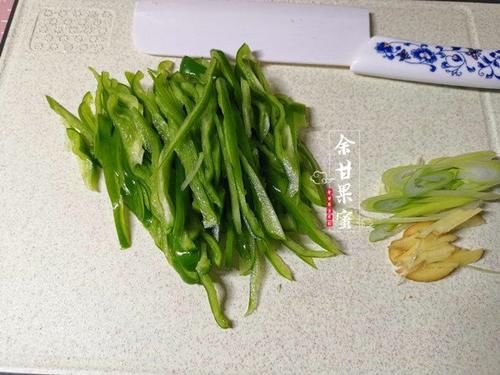  胃口|三伏天没胃口，我家孩子迷上这早餐，有荤有素料多味美，营养管饱