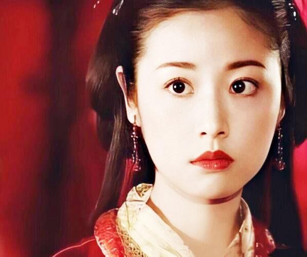 林心如饰演|林心如年前时有多美？别只知道“夏紫薇”，这些角色才是盛世美颜！