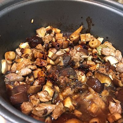  2勺|香菇焖肉酱