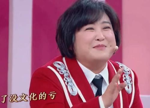 宋丹丹|沈腾贾玲给宋丹丹敬酒,谁注意华晨宇在做啥红是有原因的