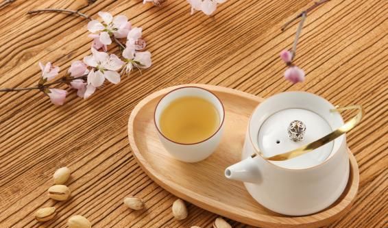  食物|肝病“根源”被揪出，医生提醒：4种食物尽快忌口，肝病绕道而行