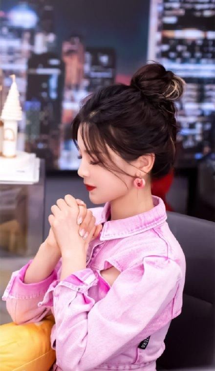  感谢|杨超越感谢大家卡点为自己庆生：小杨又长大一岁