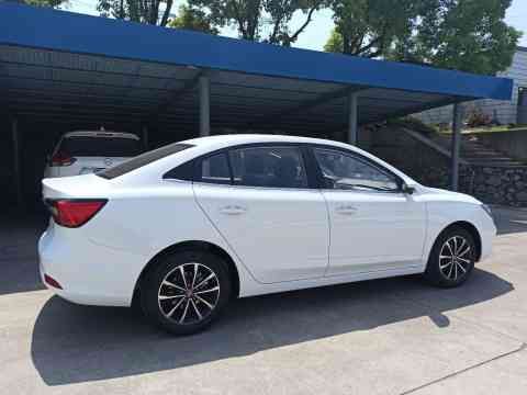  没错|荣威i5动力强劲源源不断？追求动力你选它没错！