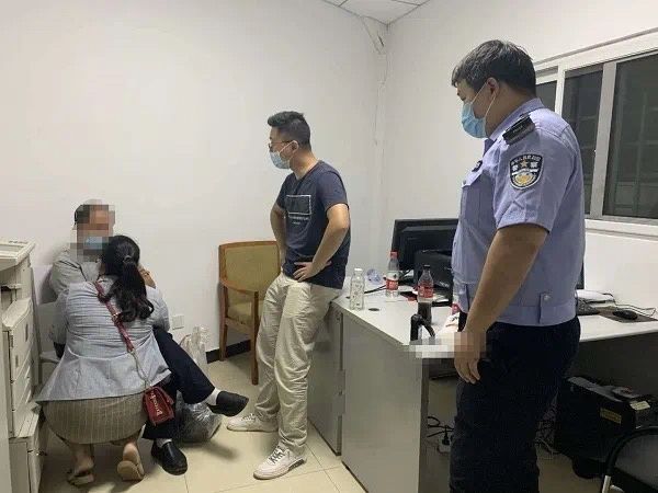 小时|老人长途跋涉进京“抽奖” 民警8小时苦劝:这是杀猪盘!