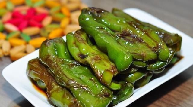  炒出香味|美食精选：肉末烤茄子、秋葵厚蛋烧、红焖羊肉山药、油焖青椒