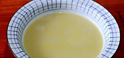  做法|花10元买了一盘小鲫鱼，教你鱼汤面的做法，汤白汁浓，味道鲜美