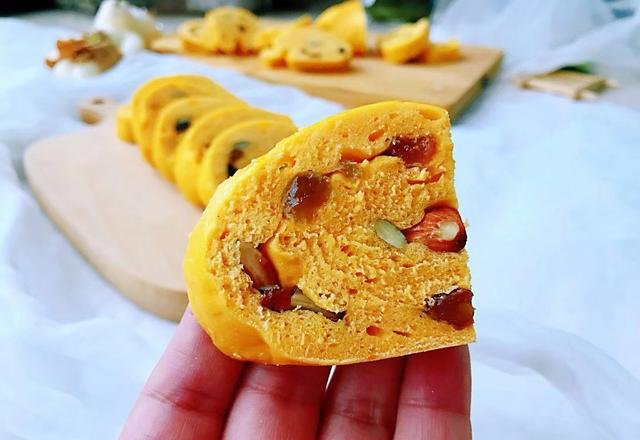  好吃|早餐给孩子做“大列巴”，外面卖28元一个，自己做才几块钱，好吃