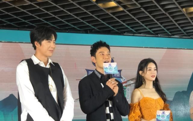  中餐厅|《中餐厅》媒体见面会生图赵丽颖颜值不扛打, 皮肤黑个子小腿短缺点全暴露