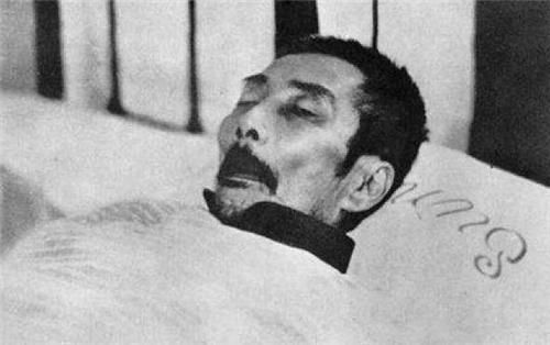 病逝|鲁迅病逝前,留下7条遗嘱,子孙中人才辈出,但不涉及这两者